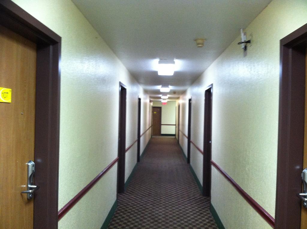 Hotel Super 8 By Wyndham Sikeston/Miner Area Zewnętrze zdjęcie